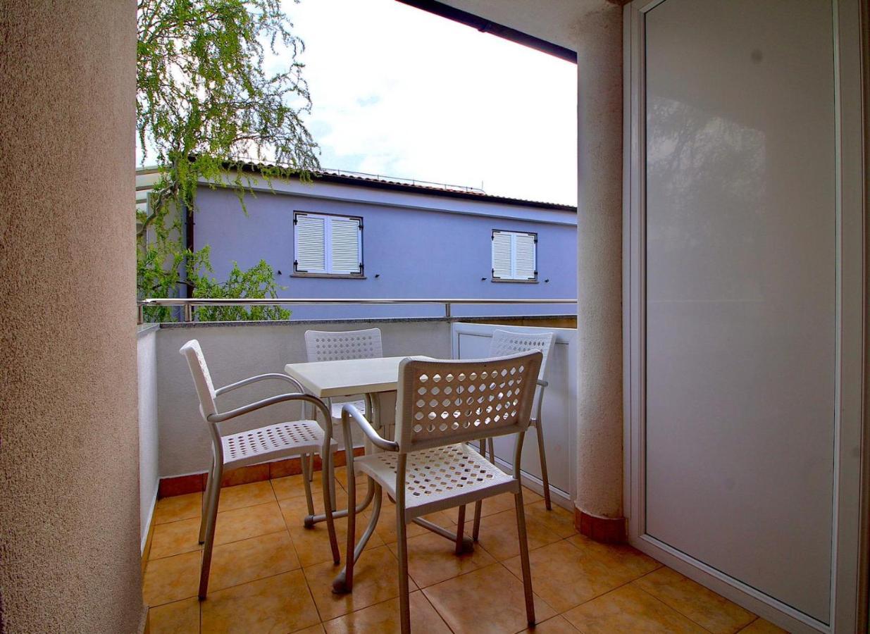 Apartman Maja Pjescana Pjescana Uvala Exteriör bild